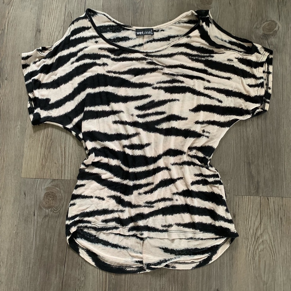 Wet Seal Fitted Zebra Top NWOT